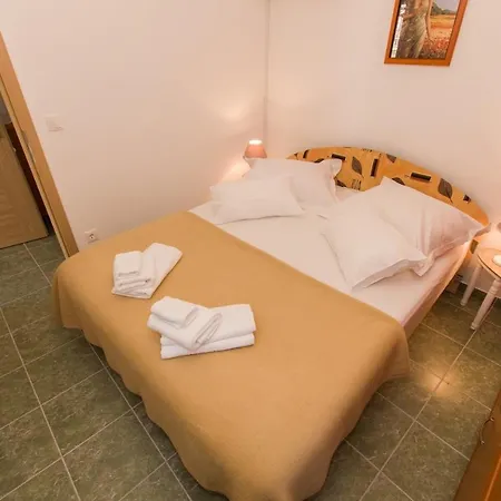 Vrgodinj -a1 - #73684 Vrgorac